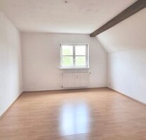 Schöne 3-Zi-Whg - FÜR MAXIMAL 2 PERSONEN -Einbauküche – Tageslichtbad – Wiesengrund in Laufweite - Wendelstein Schöne 3-Zi-Whg - FÜR MAXIMAL 2 PERSONEN -Einbauküche – Tageslichtbad – Wiesengrund in Laufweite - Wendelstein