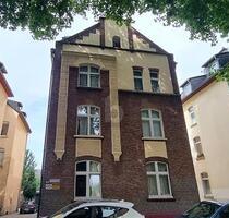 STARK SANIERUNGSBEDÜFTIGES BAUDENKMAL - Duisburg STARK SANIERUNGSBEDÜFTIGES BAUDENKMAL - Duisburg