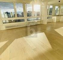 LICHTDURCHFLUTETE MIT PANORAMABLICK - Berlin-Charlottenburg LICHTDURCHFLUTETE MIT PANORAMABLICK - Berlin-Charlottenburg