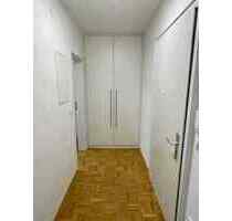 Möblierte 1-Zimmer-Wohnung mit Balkon - München Möblierte 1-Zimmer-Wohnung mit Balkon - München