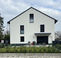 Neu-Isenburg-Zeppelinheim: Exklusive Doppelhaushälfte in bester Wohnlage! Neu-Isenburg-Zeppelinheim: Exklusive Doppelhaushälfte in bester Wohnlage!