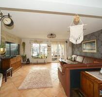 Gepflegtes Reihenmittelhaus in bevorzugter Lage und ruhiger Umgebung - Nürnberg 10809564000 Gepflegtes Reihenmittelhaus in bevorzugter Lage und ruhiger Umgebung - Nürnberg 10809564000