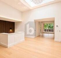 LUXUSWOHNEN AUF ZWEI ETAGEN - 2.790.000,00 EUR Kaufpreis, ca. 312,00 m² Wohnfläche in Hamburg Wellingsbüttel (PLZ: 22391) LUXUSWOHNEN AUF ZWEI ETAGEN - 2.790.000,00 EUR Kaufpreis, ca. 312,00 m² Wohnfläche in Hamburg Wellingsbüttel (PLZ: 22391)