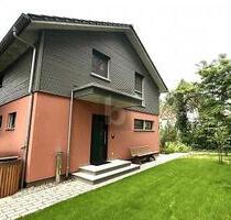 MODERNES WOHNEN MIT SEEZUGANG UND LIEGEPLATZ - Berlin-Schmöckwitz MODERNES WOHNEN MIT SEEZUGANG UND LIEGEPLATZ - Berlin-Schmöckwitz