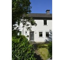 Provisionsfrei* Idyllisch gelegenes Einfamilienhaus in Bonn Dottendorf Provisionsfrei* Idyllisch gelegenes Einfamilienhaus in Bonn Dottendorf